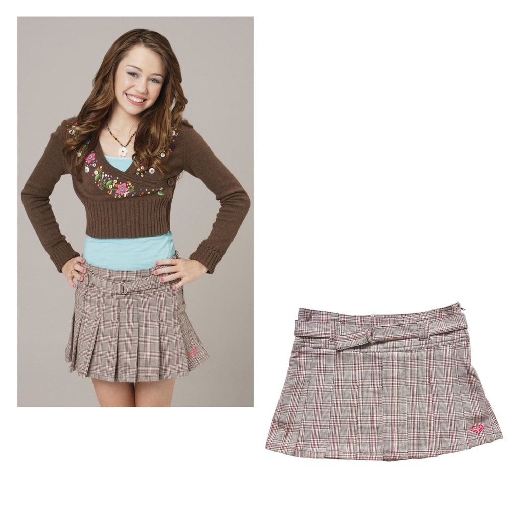 ASO Miley Cyrus plaid mini skirt, Hannah Montana season 1 episode 2